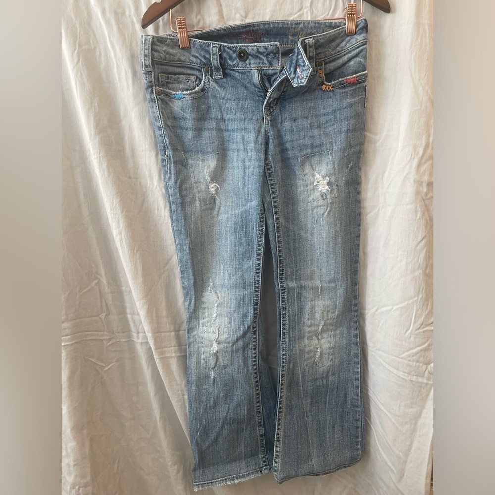Women’s silver jeans Tuesday style size 28/28